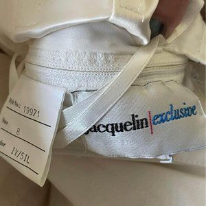 Jacquelin Exclusive Wedding Dress (style 19971)